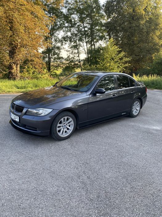 BMW E90 318i 2.0 Benzyna