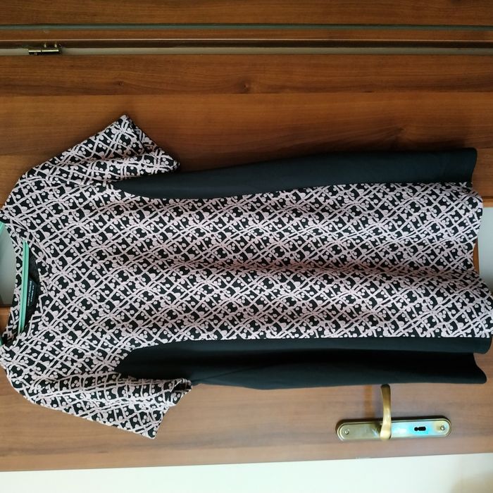 Elegancka wygodna sukienka uciągliwa roz 18. Doroty Perkins. Sliczna.