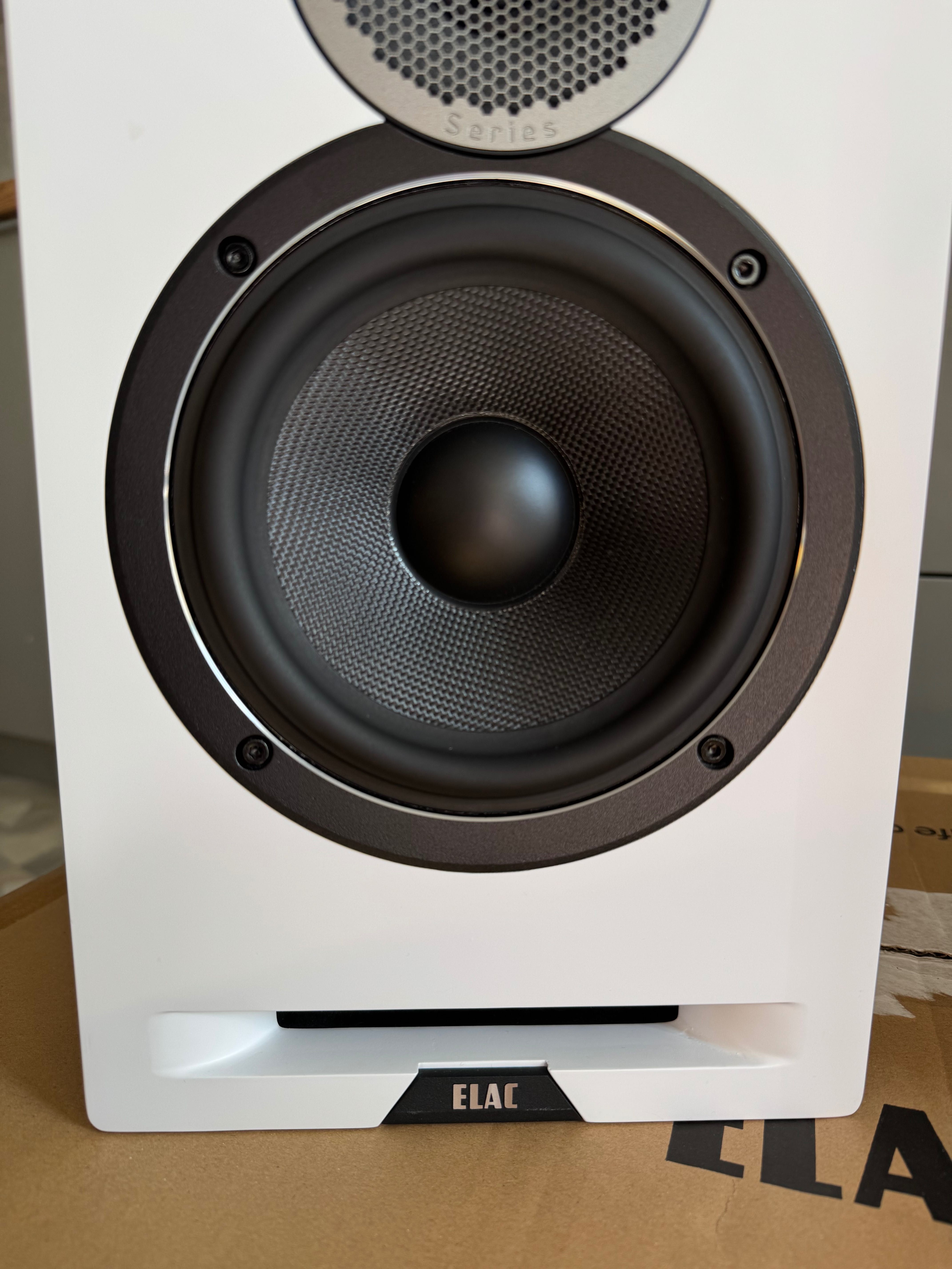 Kolumny podstawkowe Elac Debut Reference B6 DBR62