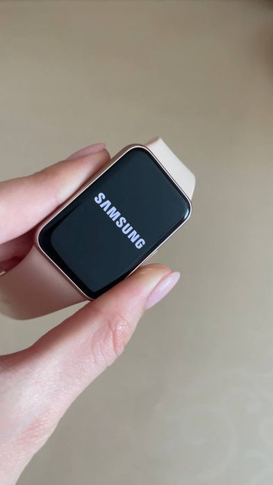 Продам смарт-часы самсунг