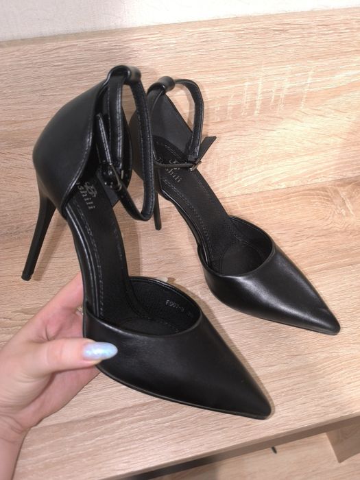 Розкішні жіночі туфлі, 39