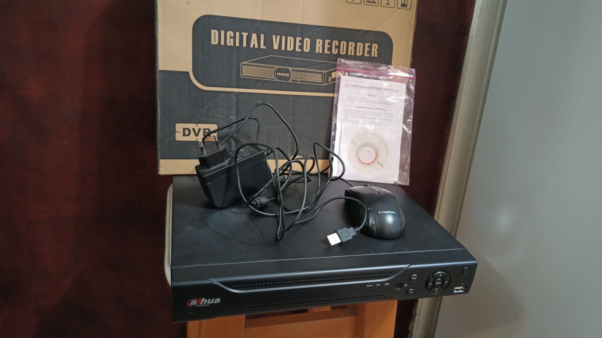 Відеореєстратор DH-DVR3104H
