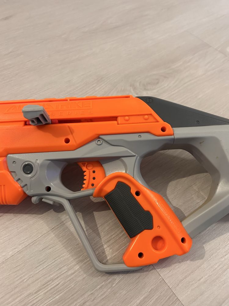 Nerf accustrike series