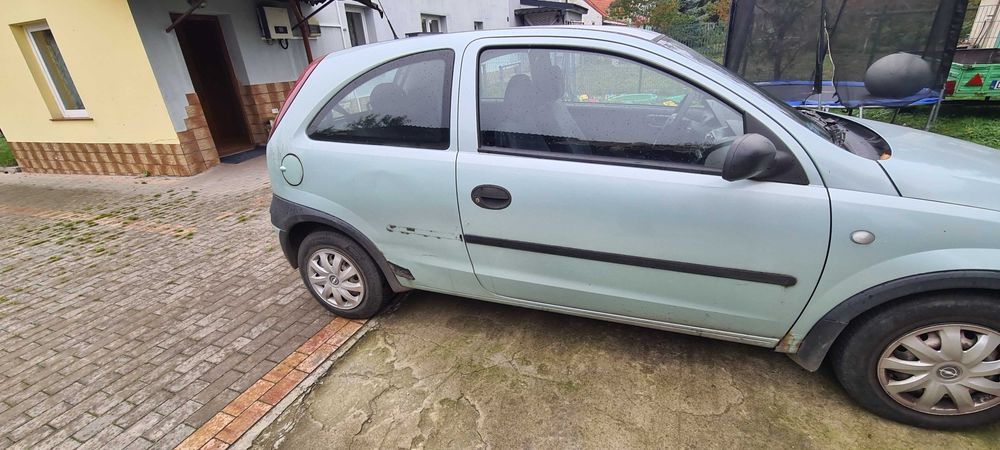Opel Corsa C 2002r