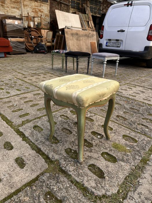 Elegancki, Antyczny Puf / Podnóżek w Stylu Ludwika XVI