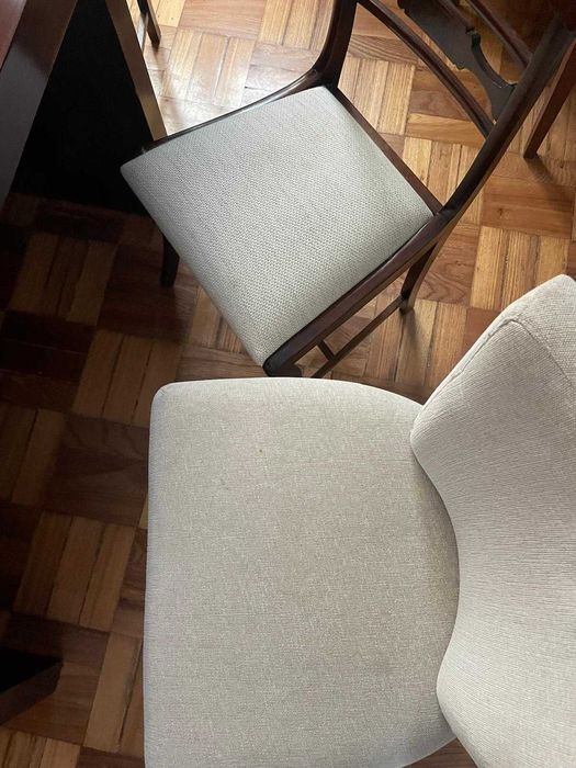 8 CADEIRAS para MESA de JANTAR em madeira