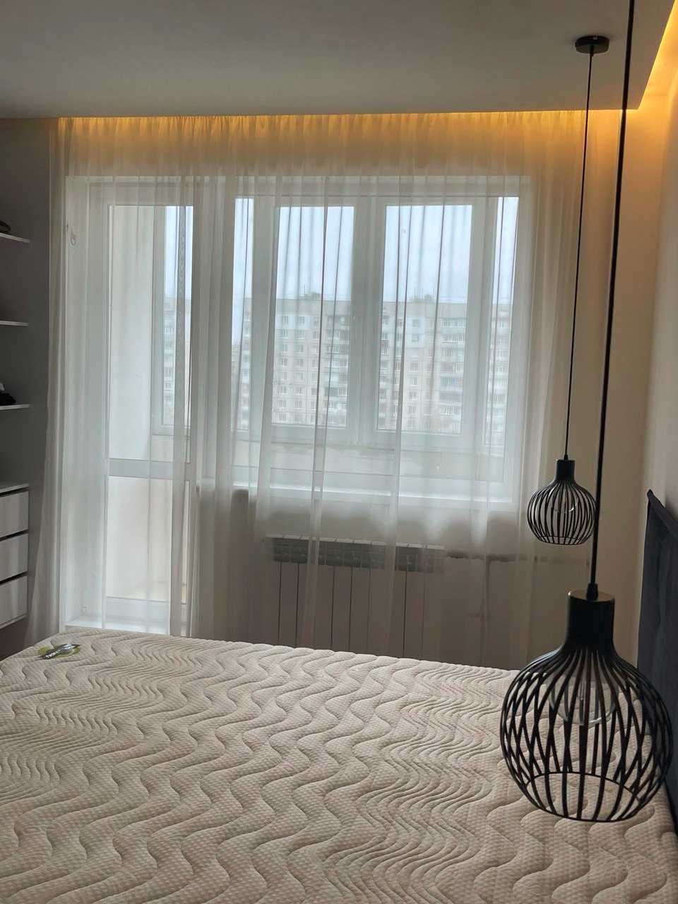 Продам 3 кімнатну квартиру в 16 поверховому будинку, метро Спортивна
