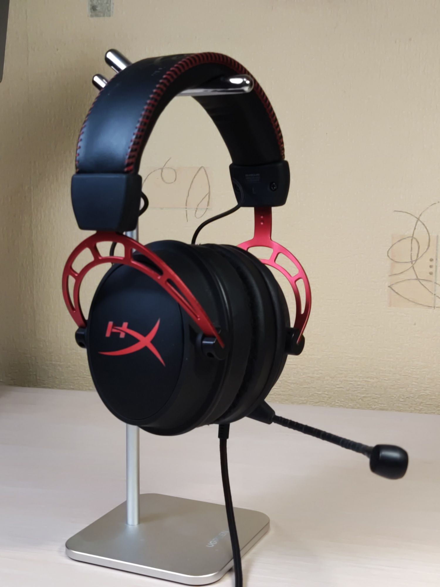 Игровые наушники с микрофоном Hyperx cloud ALPHA