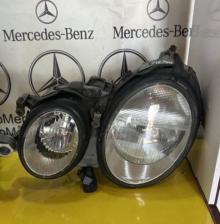 Фарі передні W208 CLK