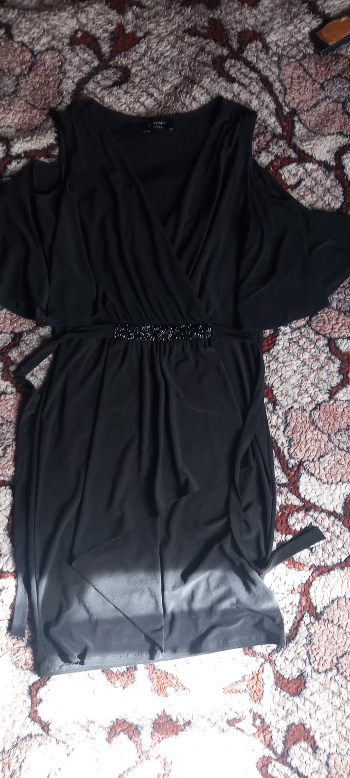 Czarna dresowa sukienka