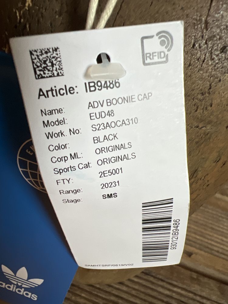 Sprzedam nowy (metki) kapelusz typu bucket firmy Adidas, adventure