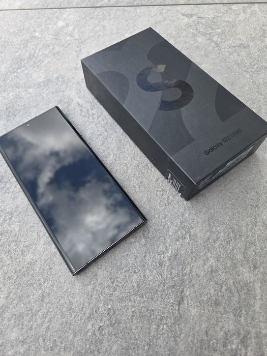 Sprzedam telefon SAMSUNG GALAXY S22 ULTRA 5G