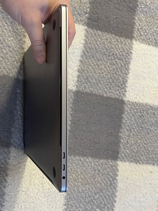 Apple MacBook Pro 15" A1990 Touch bar Retina (EMC 3359)-под ремонт