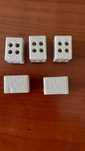 Sprzedam złącze porcelanowe gwintowane 2×2,5mm2 / 5szt.