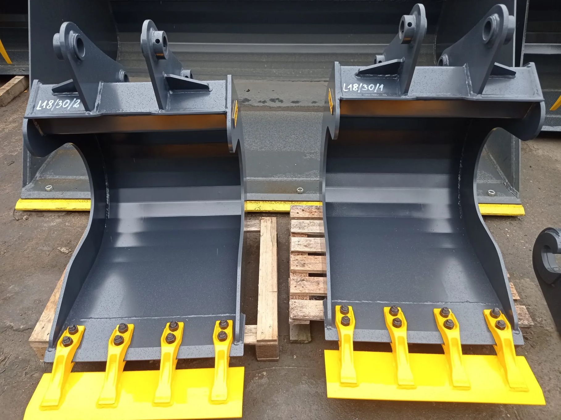 Łyżka JCB do gliny 60cm + lemiesz+zęby Jcb 3CX Jcb 4CX JCB koparko-ładowarka Koparka CAT CASE NEW HOLLAND 8055 8060