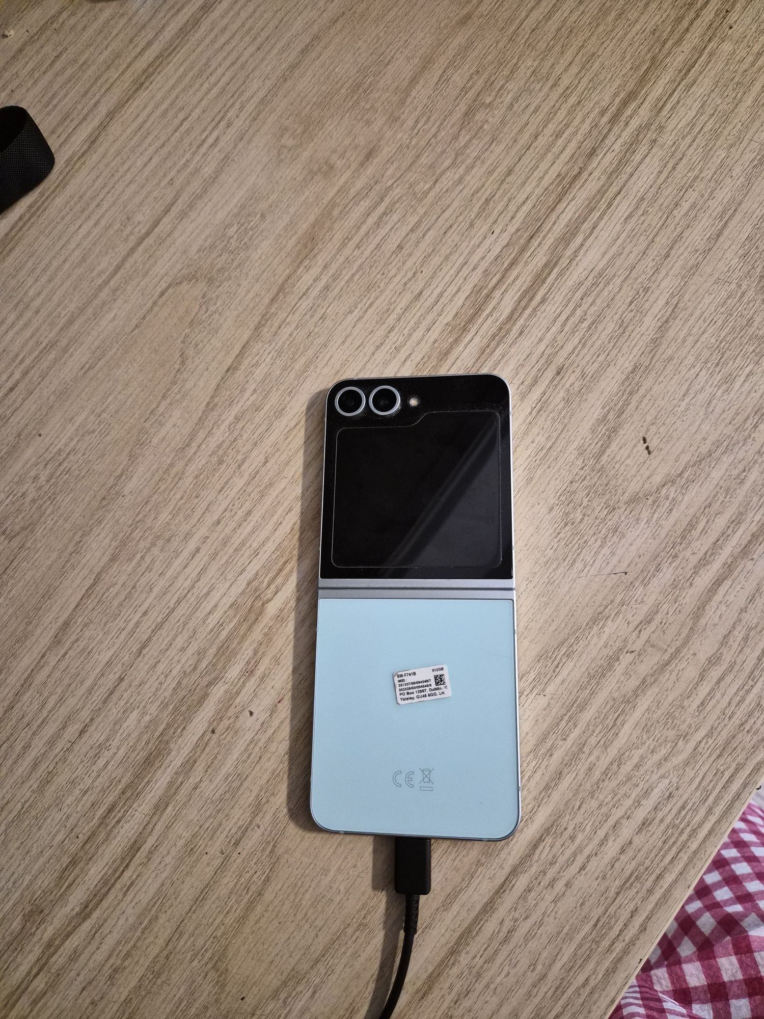 Samsung z flip 6
