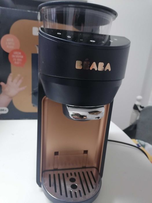 Maquina de leite para bebe