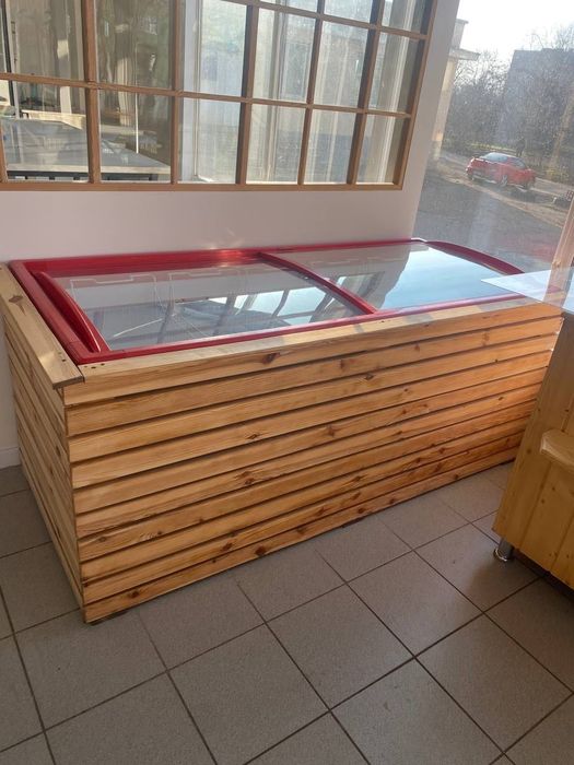 Морозильна вітрина