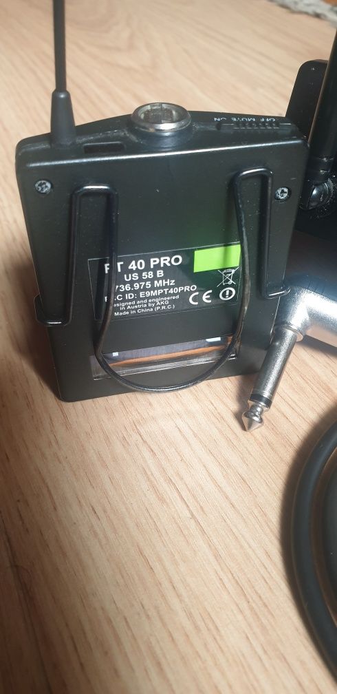 wireless  guit/bass