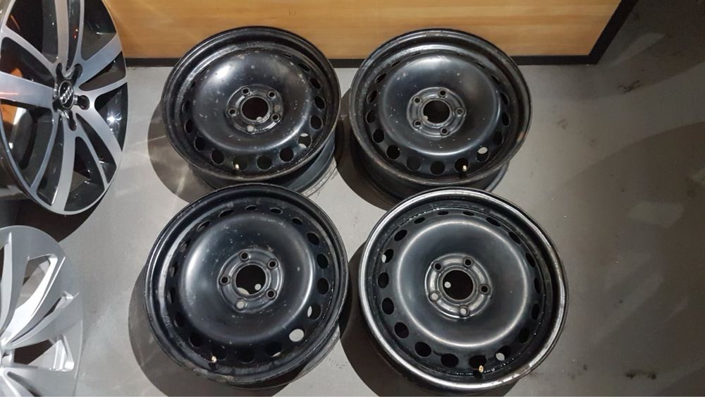 Металеві диски 5х114.3 R16 на Nissan Leaf, підходять на Toyota