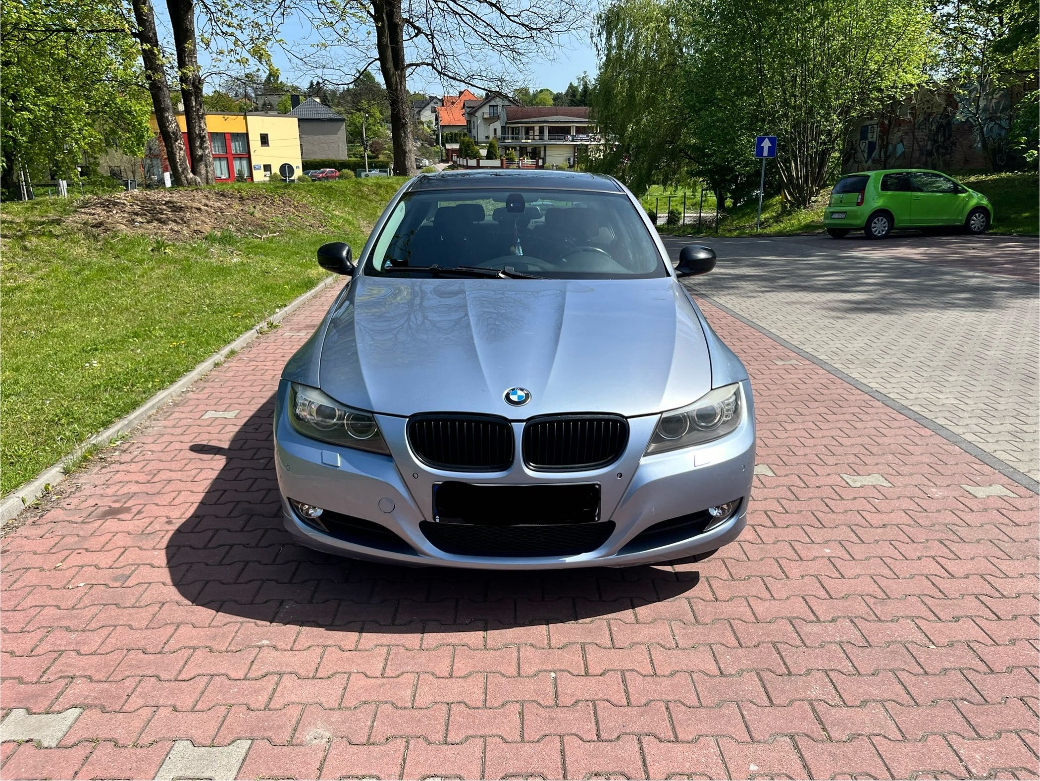 Samochód BMW 320i e90