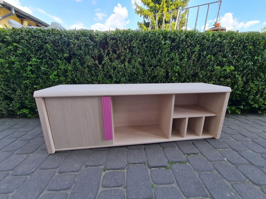 Szafka wisząca, pokój dziecka