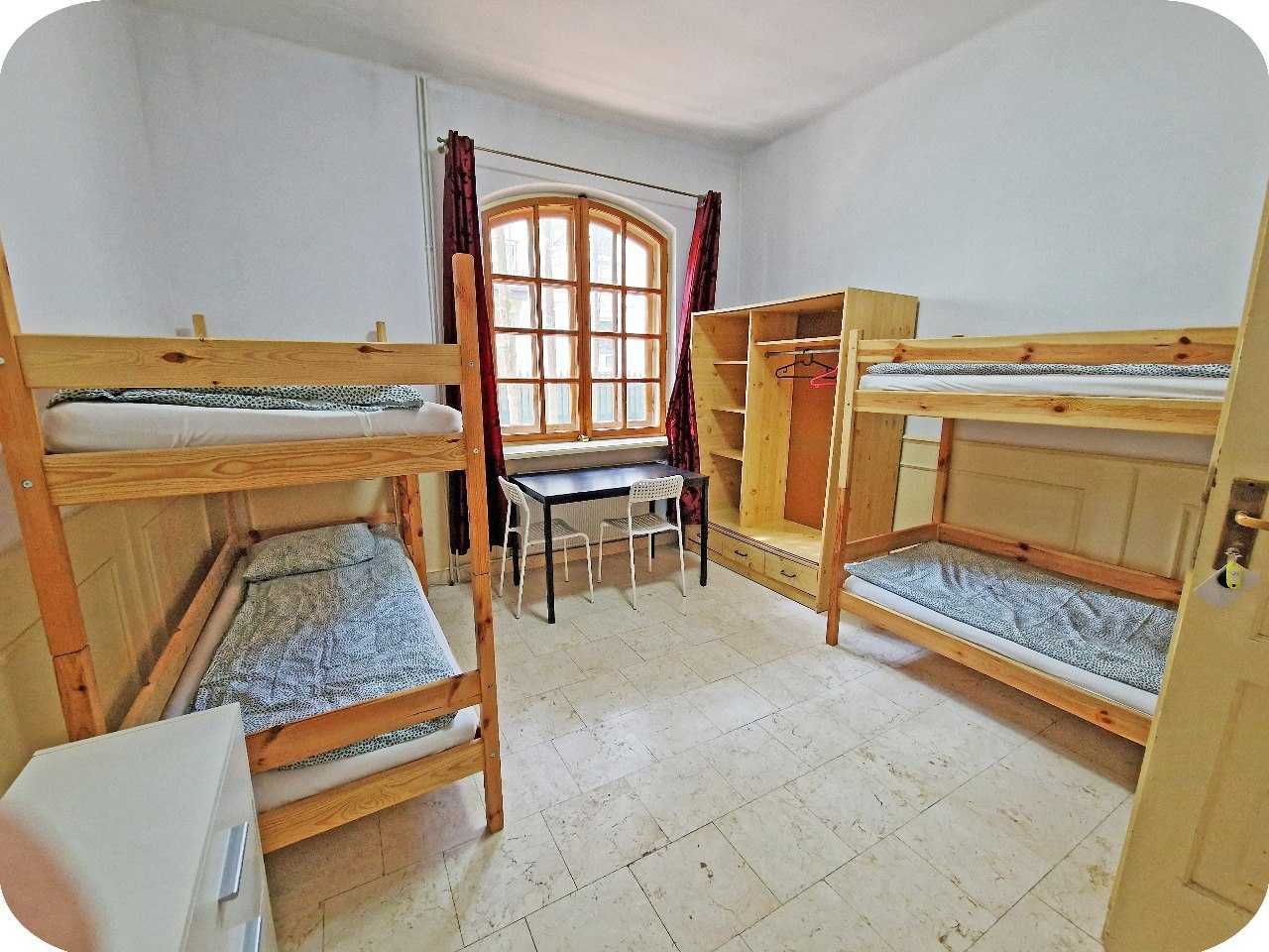 hostel - район WLOCHY ul. Flagowa - хостел, pokoje 2-4-6 местные