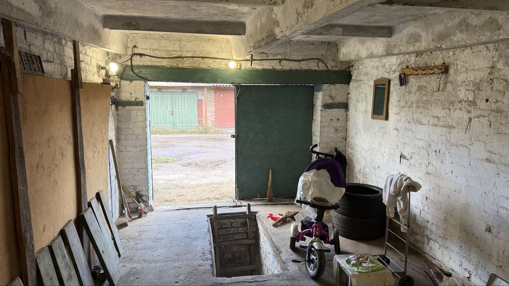 Гараж на Боженка