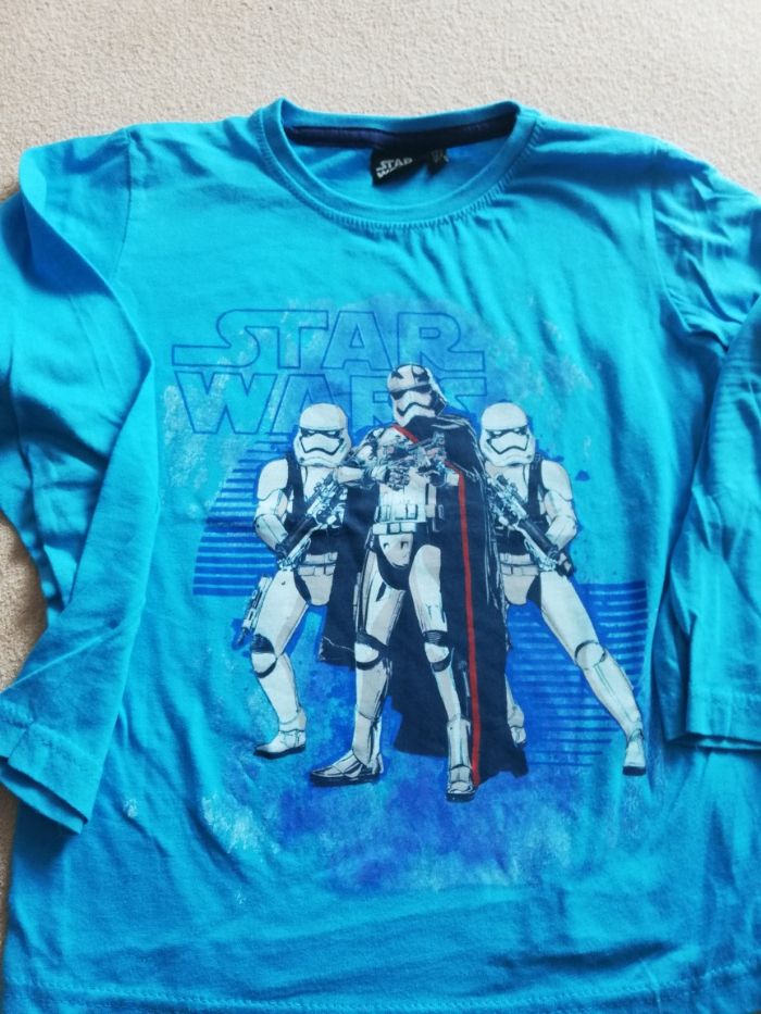 tshirt 122/128/134 star wars angry birds 122/128/134 star wars 2 szt