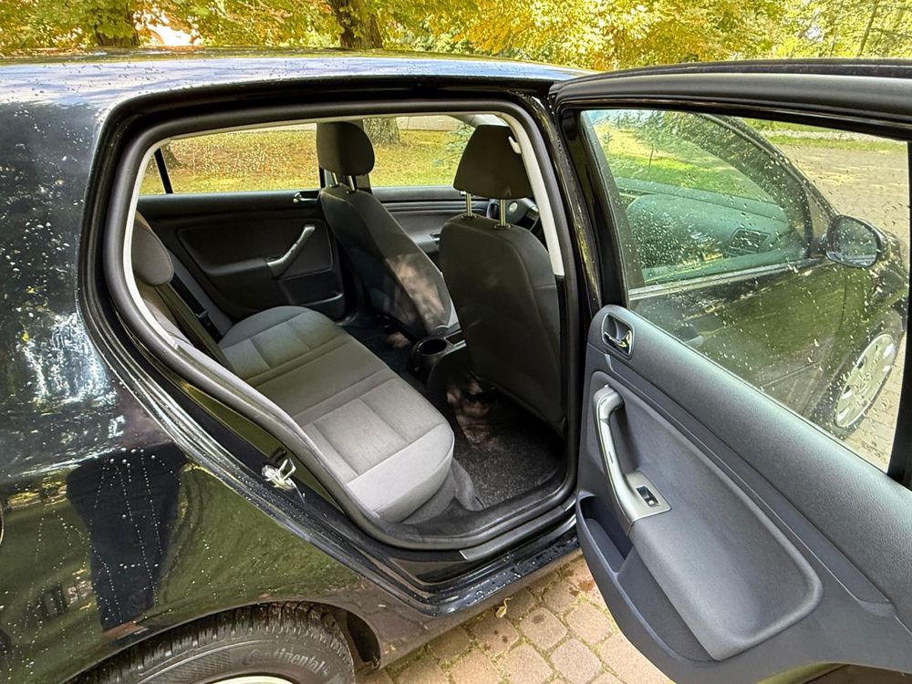VW Golf 1,4 benzyna 2004r.