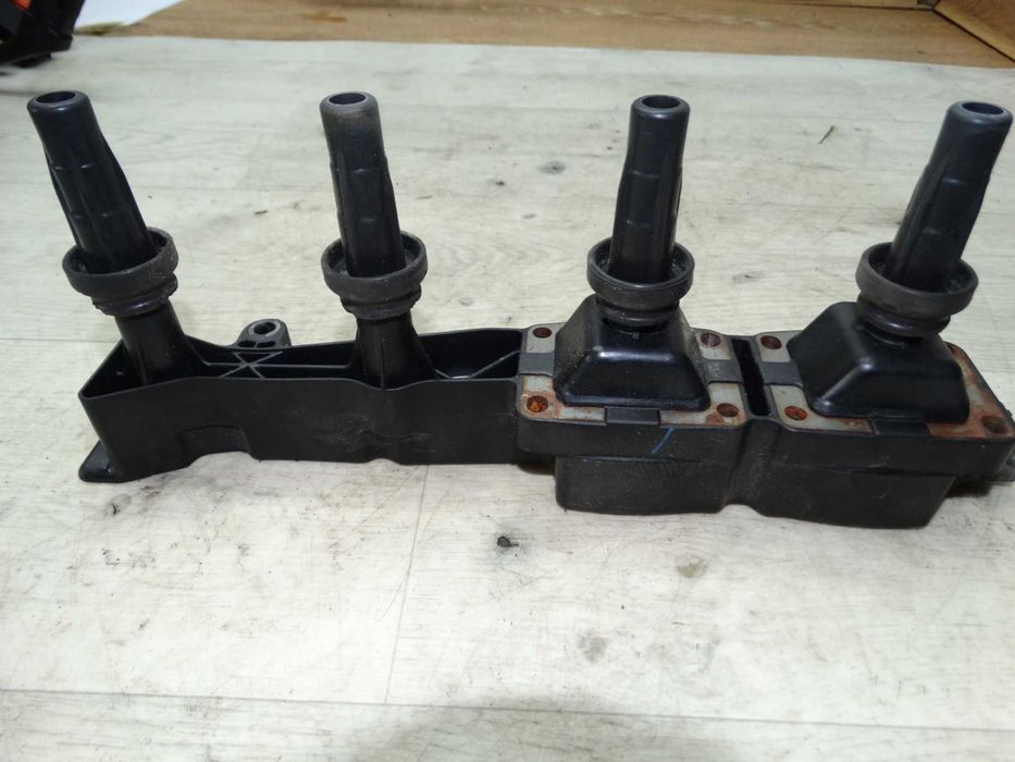 Котушка запалювання Peugeot 307 1.6 16V 2001-2008 2526182B