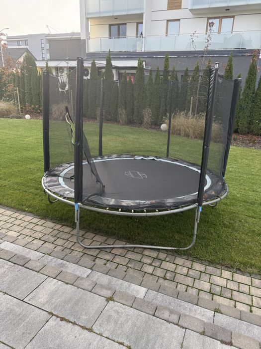 Trampolina ogrodowa