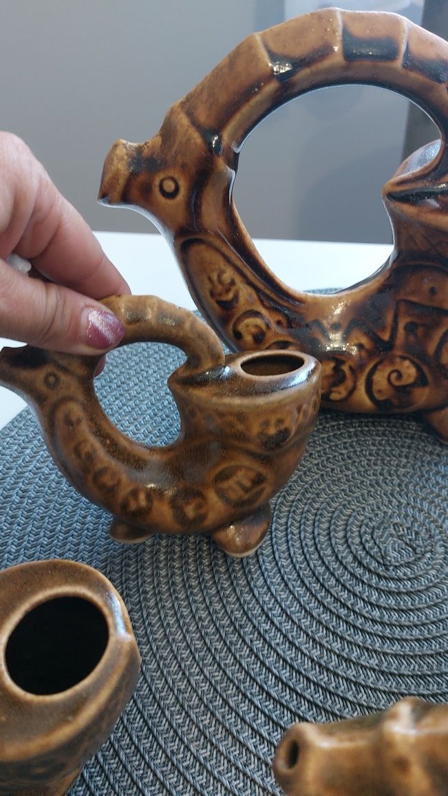 Zestaw karafka i 4 pijałki brązowe Koziorożec róg prl vintage