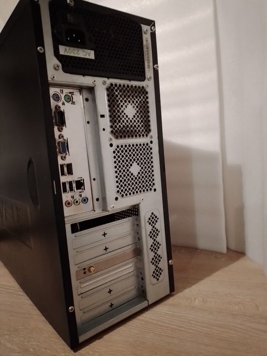 Computador e Monitor 19" Wide ASUS