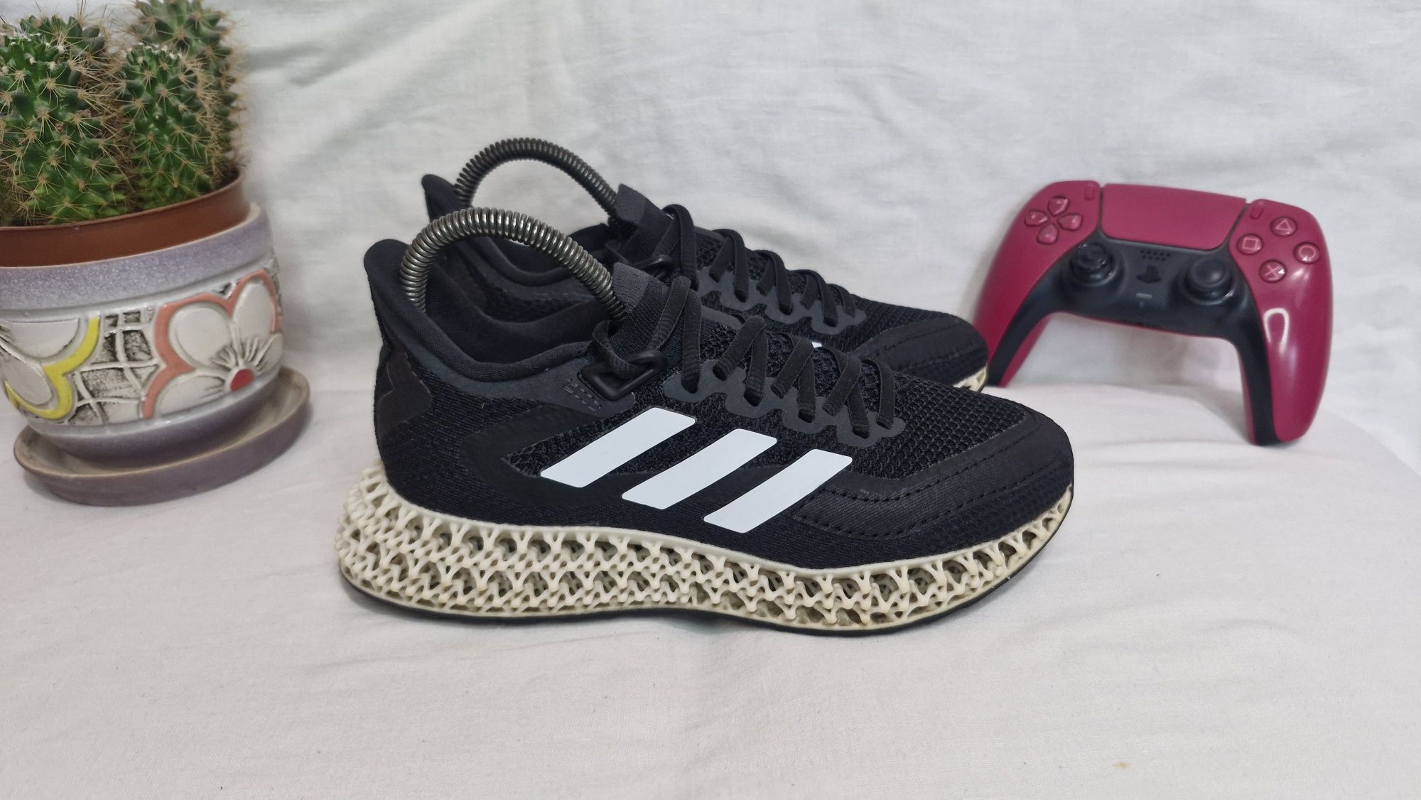 Бігові кросівки Adidas 4dfwd.Розмір 36