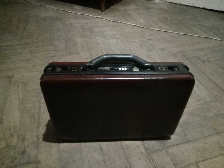 Кейс з Кодовим замком,Фірма ODYSSEY FROM V.I.P