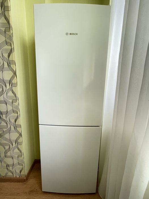 Продаю б/в холодильник Bosch 175/60/63 см у дуже гарному стані!!!