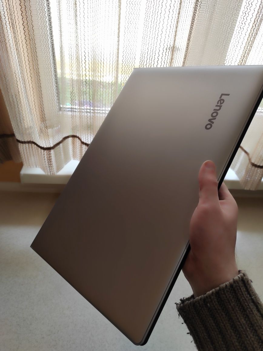 Ноутбук Lenovo IdeaPad 310-15 в гарному стані!