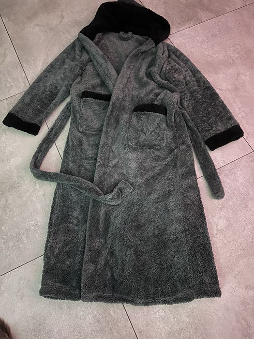 Sprzedam Szlafrok męski  na wysoką osobę  nowy