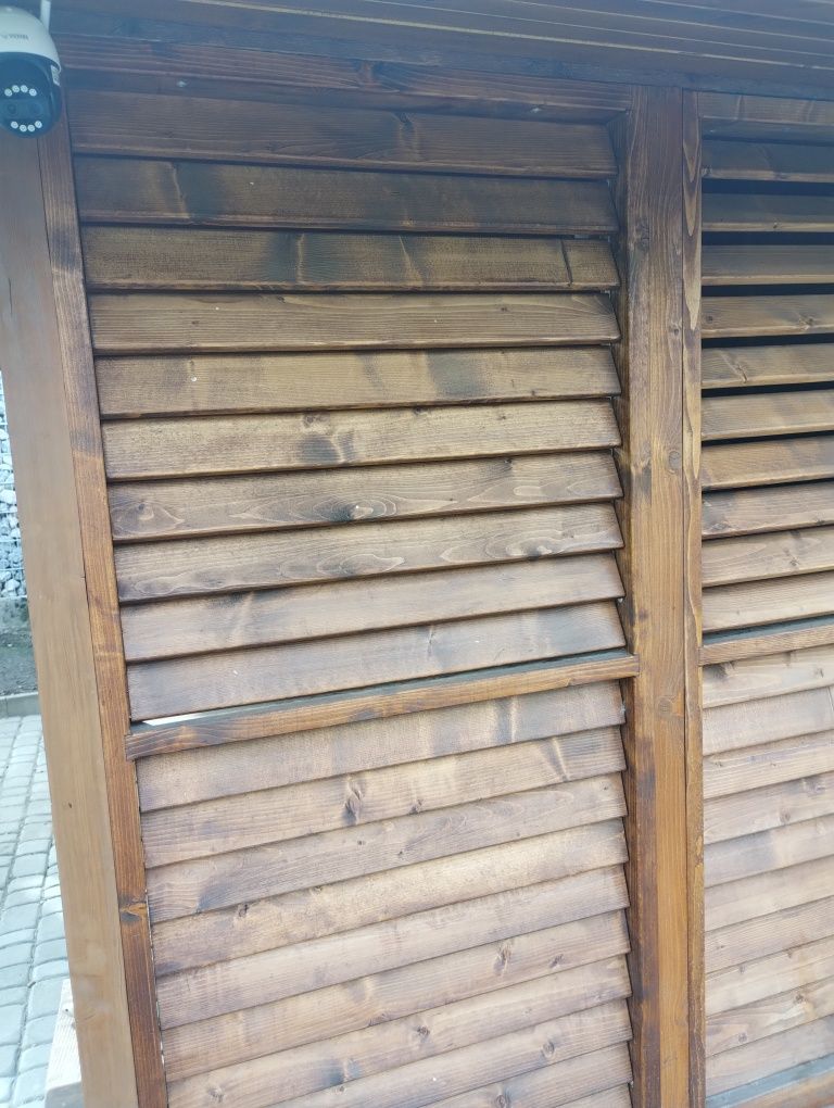 Żaluzja drewniana na taras altany pergole