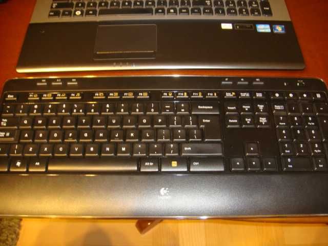 Laptop Samsung RF711, Core i7, 6 GB RAM, Win 10 home, 17"  uszkodzony