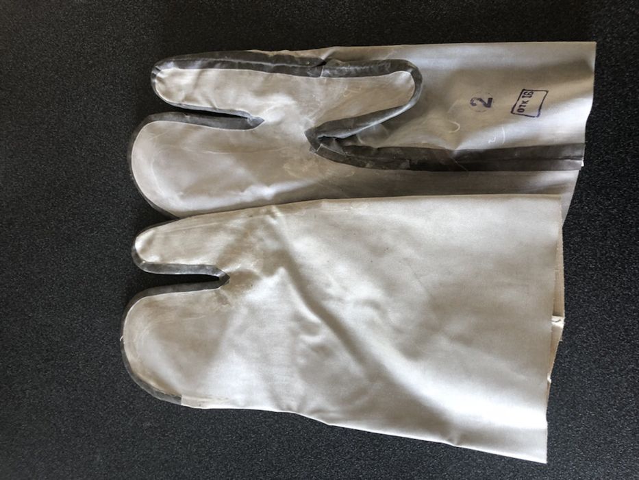 резиновые перчатки-рукавицы ОТК 3 СССР