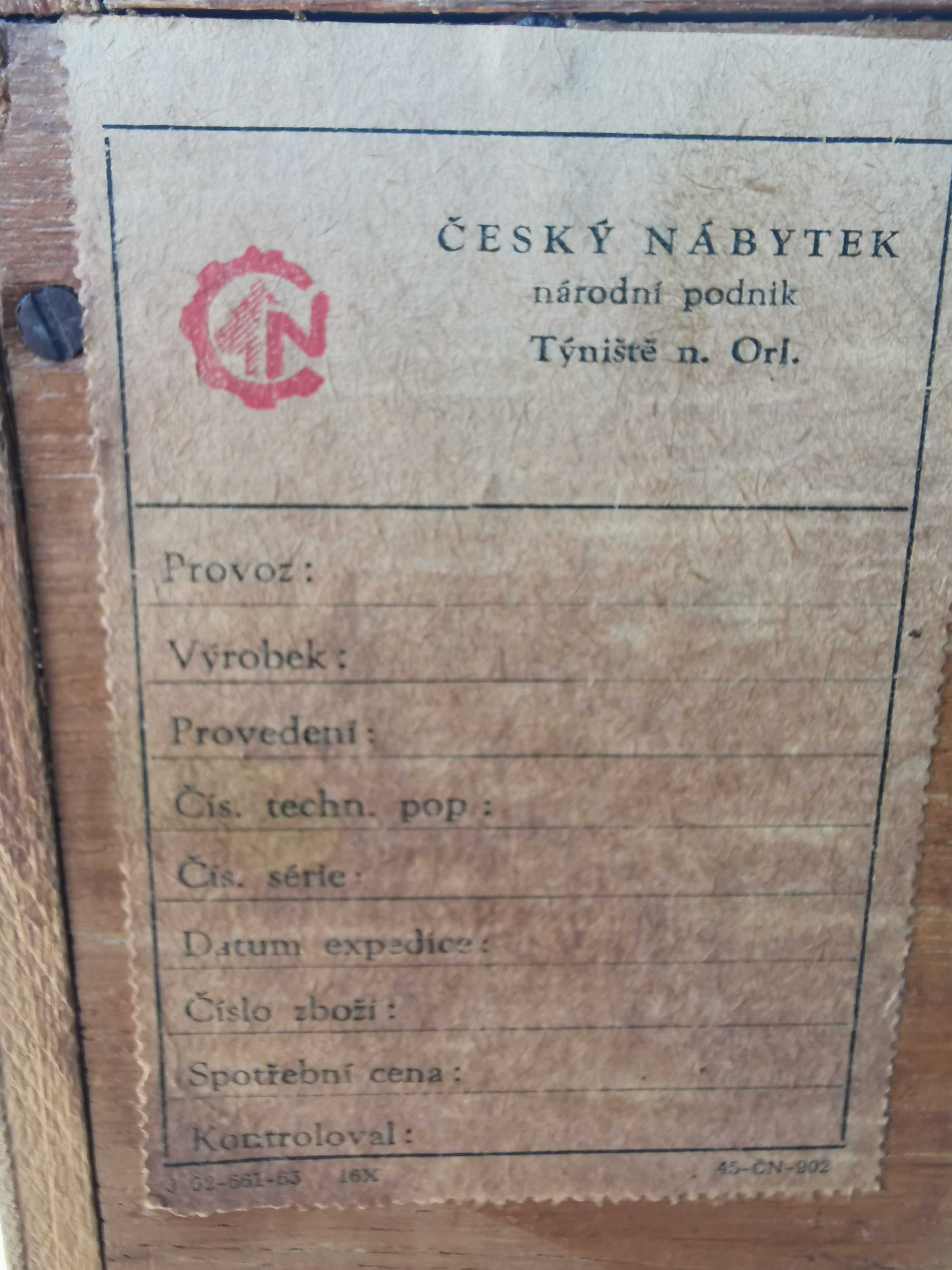 Biblioteczka, gablota Český Nábytek, Czechosłowacja '60 Design, RETRO