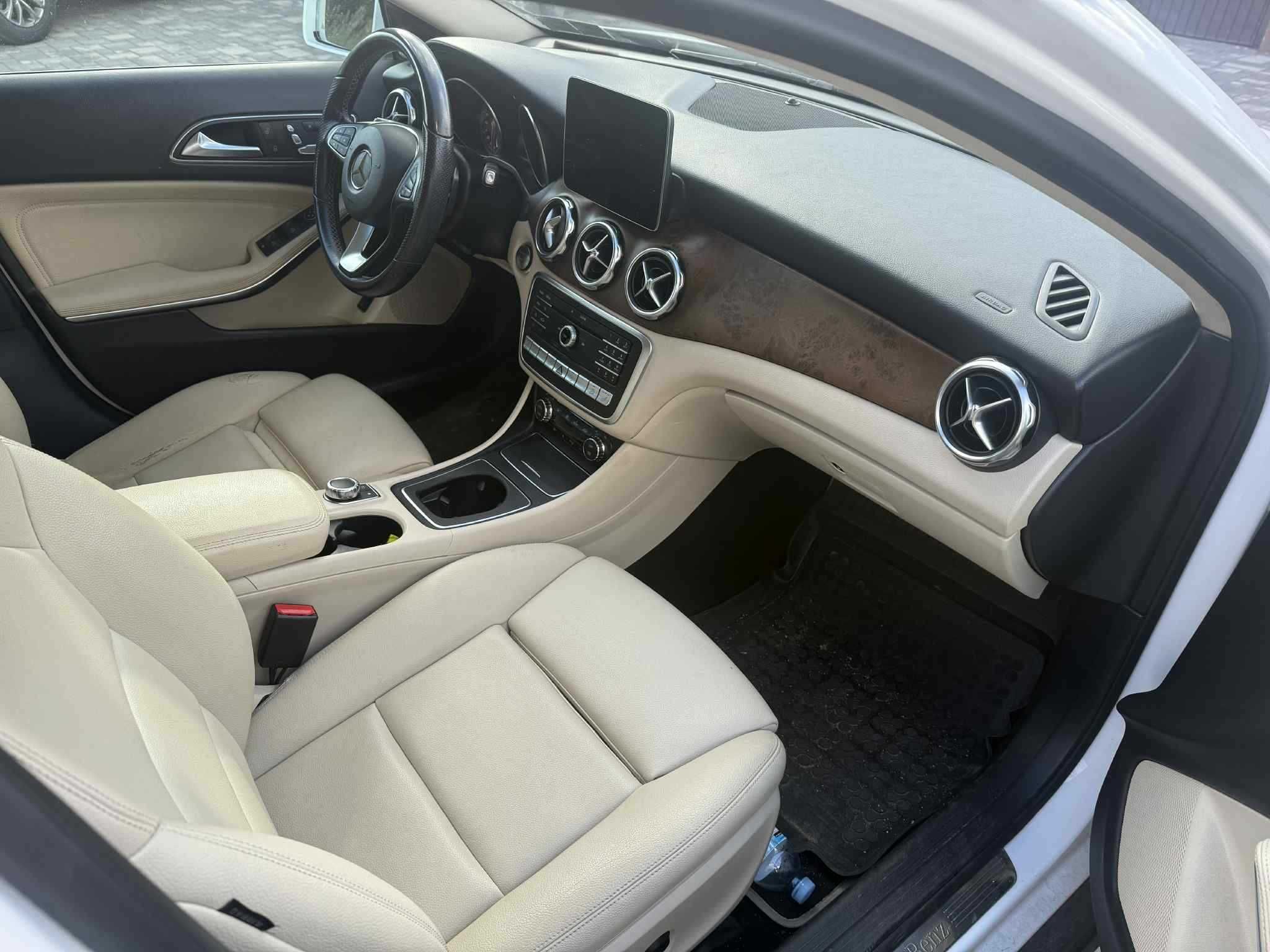 Mercedes-Benz GLA 250 4-Matic