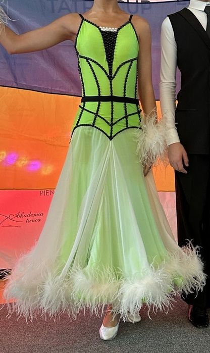 Плаття для стандарту, Юніори 1/2