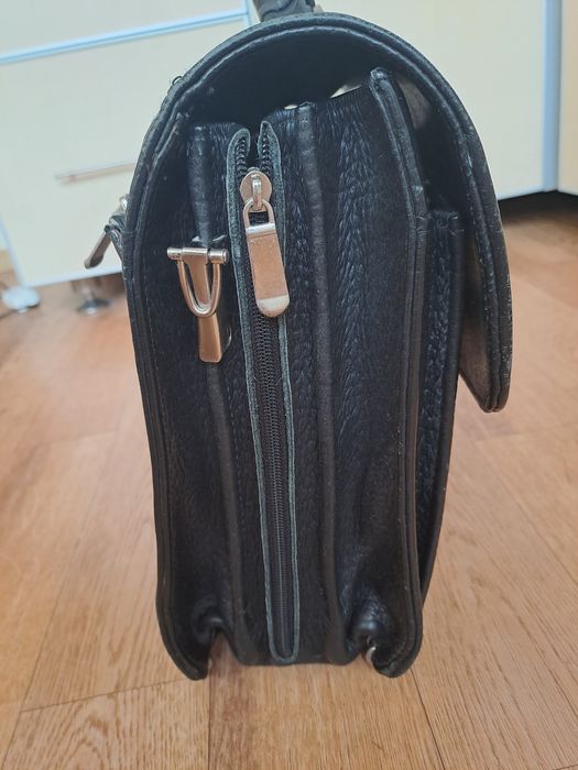 Портфель чоловічий шкіряний з ключем