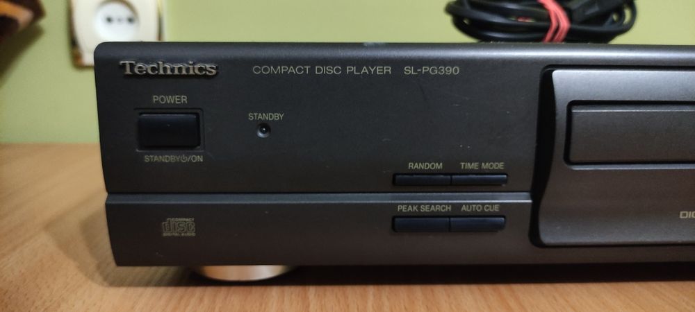 Програвач CD дисків Technics SL-PG390

COMPACT DISC