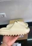 NoweKlapkiAdidas YeezyWhite 37