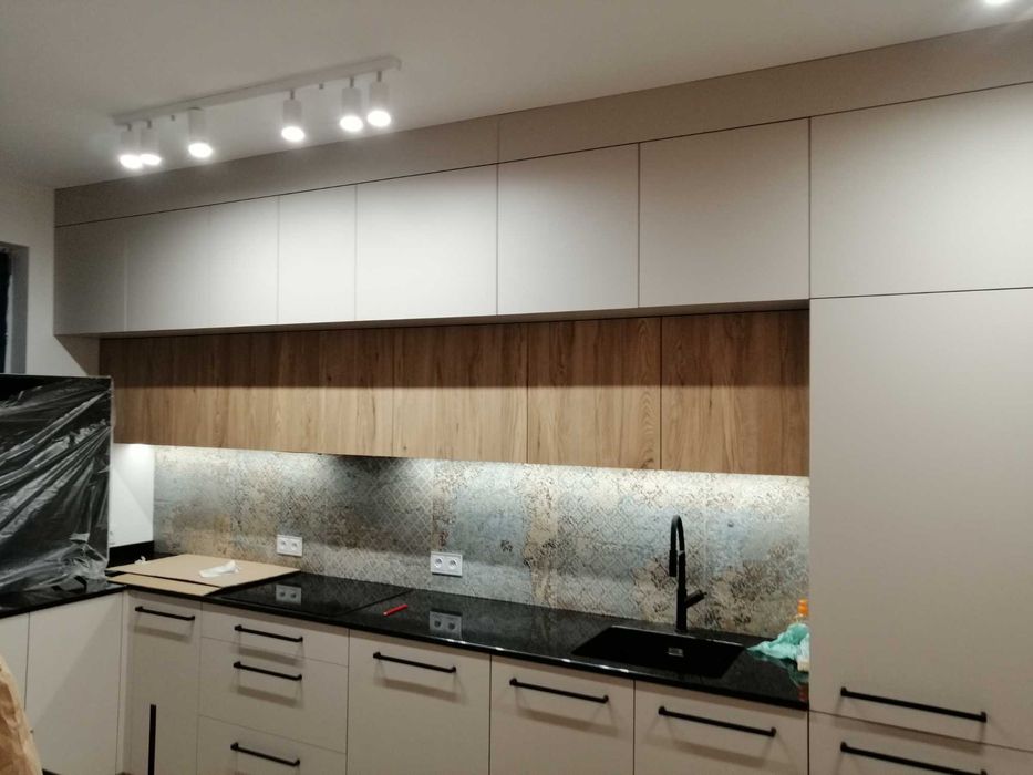 Stolarz usługi meblarskie  składanie mebli