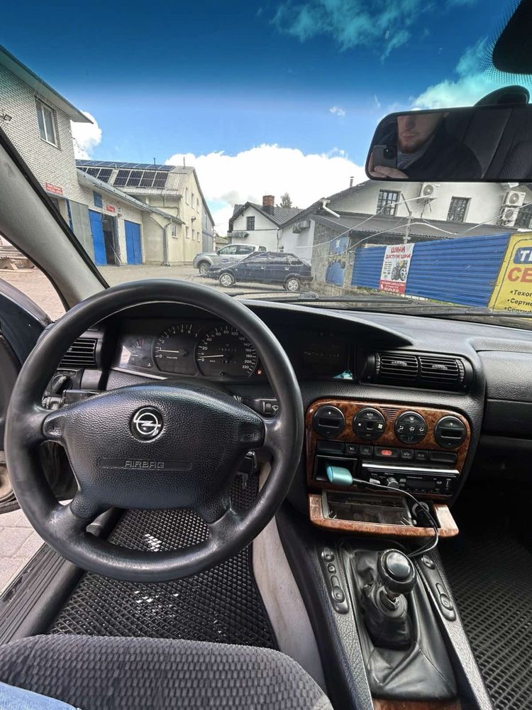 Opel omega b 2.0 16v газ/бензин